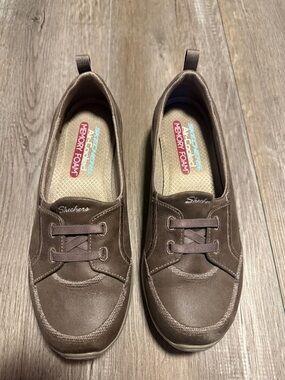 Skechers Brown Slip-On Casual Memory Foam Sneakers Worn One Time
